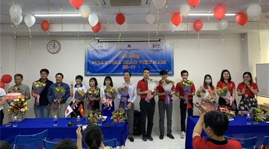 Trung tâm NLQT Đại Việt chào mừng ngày nhà giáo Việt Nam 20-11